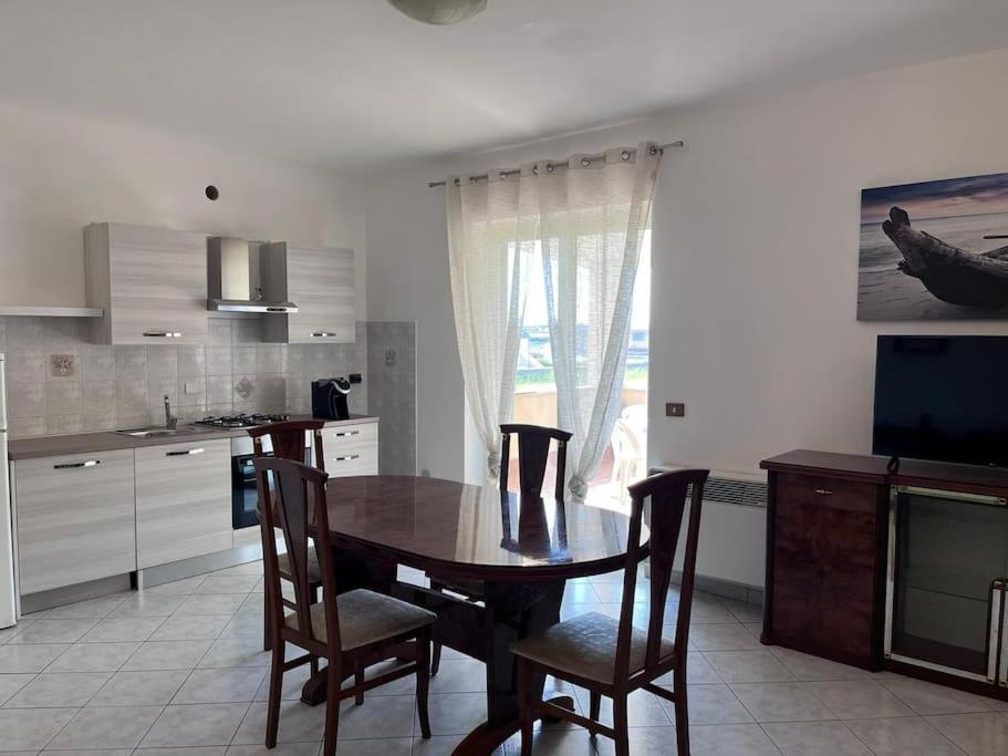Fco Airport Titina'S House Apartman Fiumicino Kültér fotó